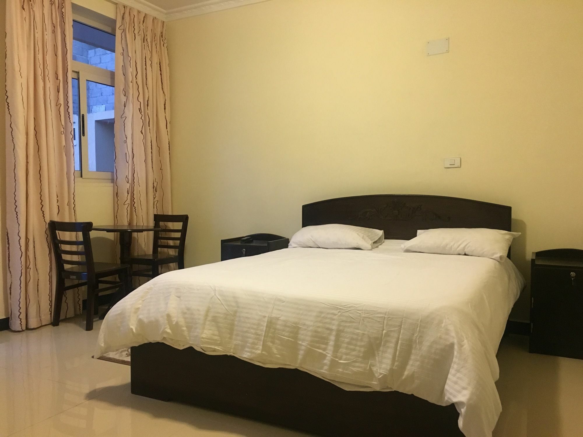 Cheers Bed & Breakfast Addis Ababa Bagian luar foto